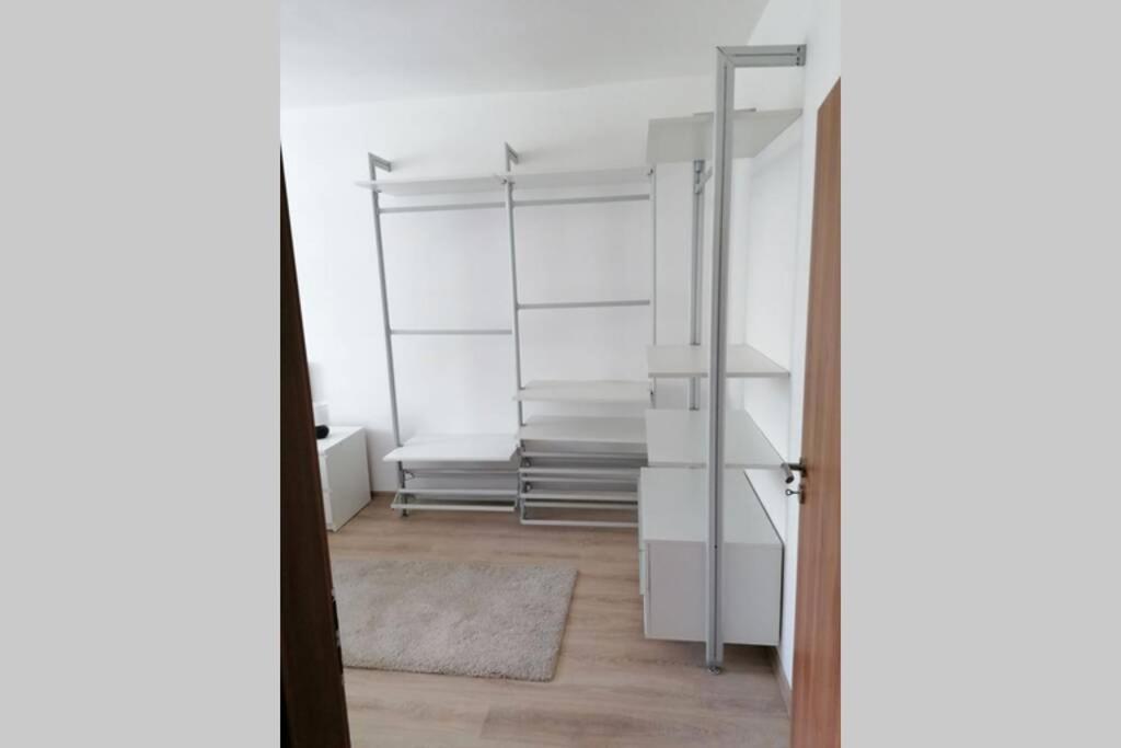 Apartman Blizko Hlavnej Stanice A Centra Mesta Bardejov Exterior photo